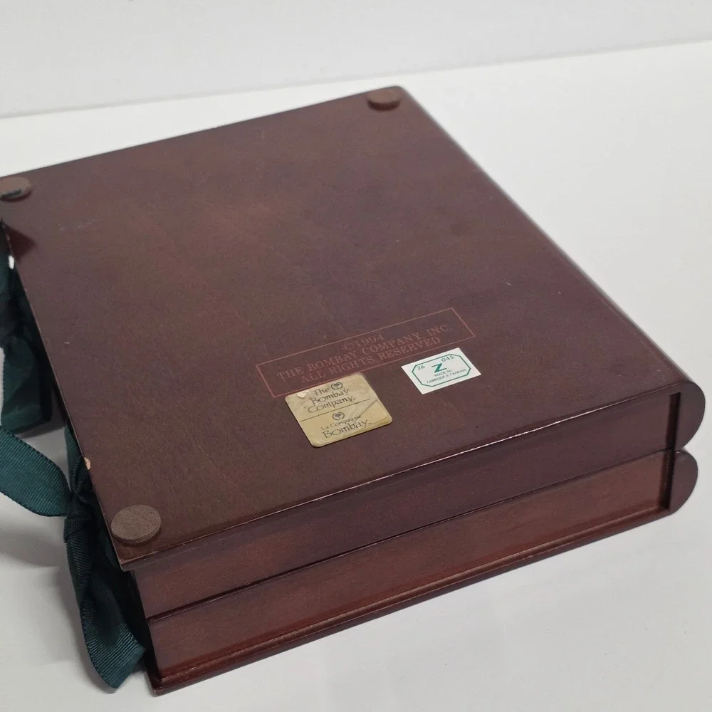 Vintage 1994 Bombay Company Wood Stationery Box Ribbon Tie Mahogany Finish